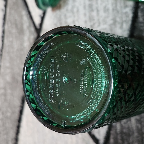 STARBUCKS 2021 JEWELED EMERALD GREEN VENTI TUMBLER - Picture 8 of 11